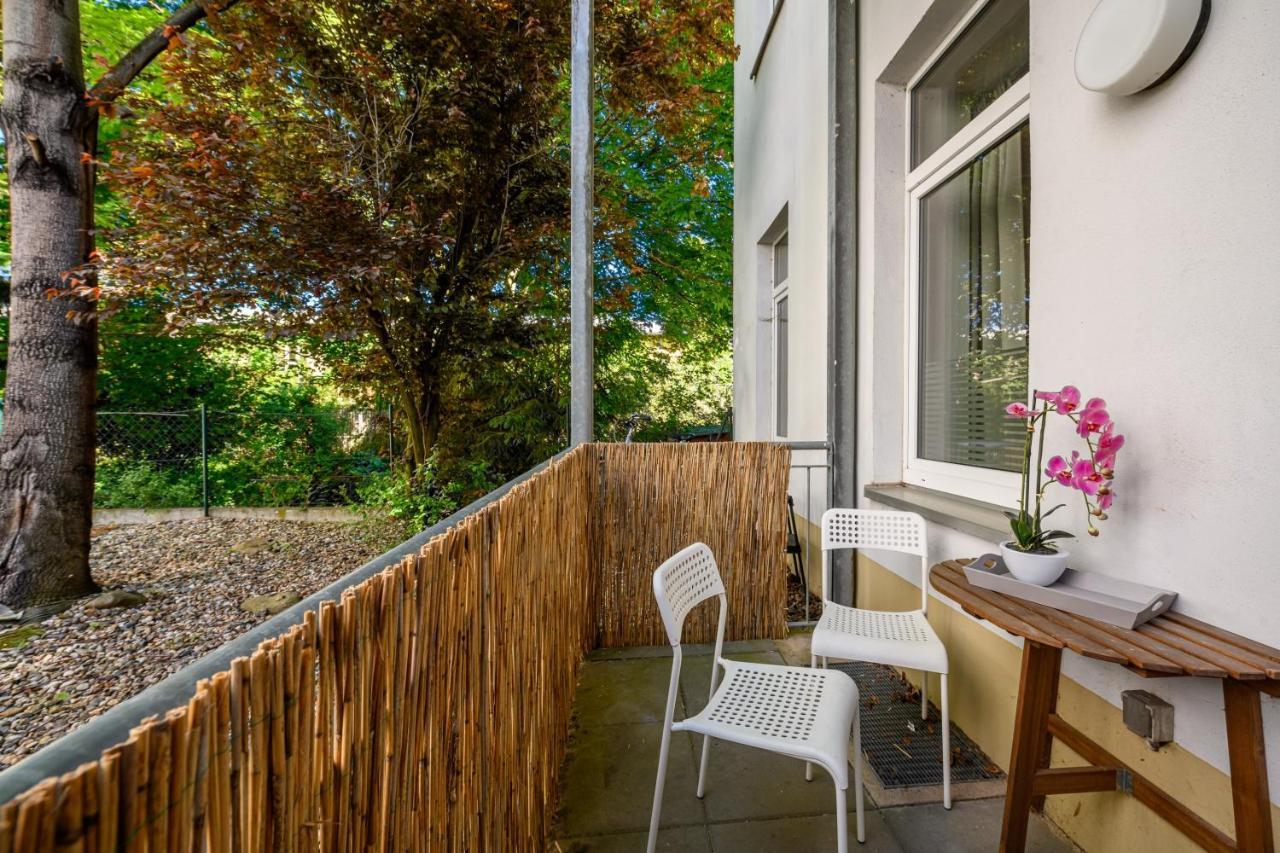 Helle Wohnung In Sudenburg Mit Balkon - Wlan, 4 Schlafplaetze Magdeburg Exterior foto