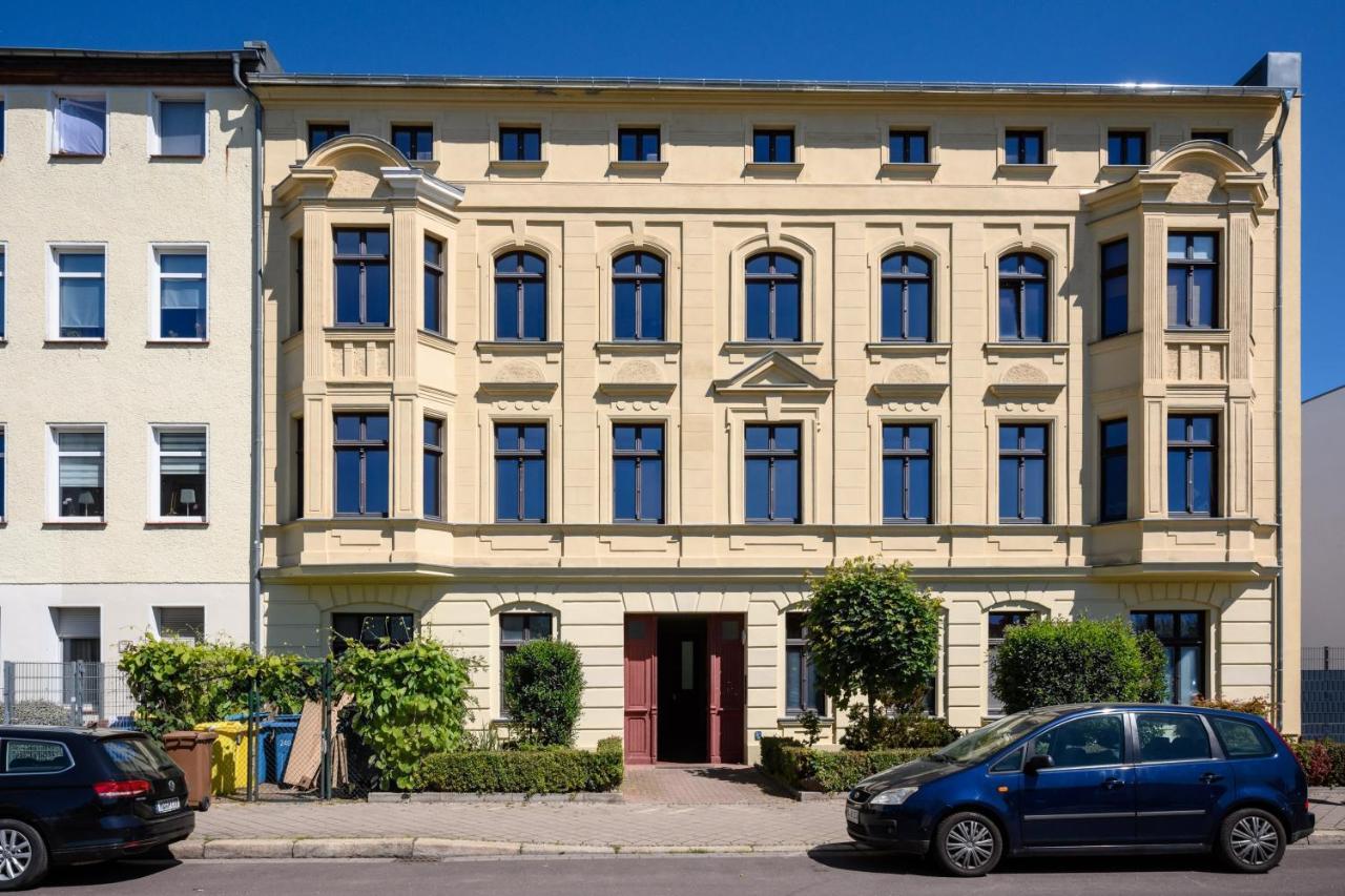 Helle Wohnung In Sudenburg Mit Balkon - Wlan, 4 Schlafplaetze Magdeburg Exterior foto