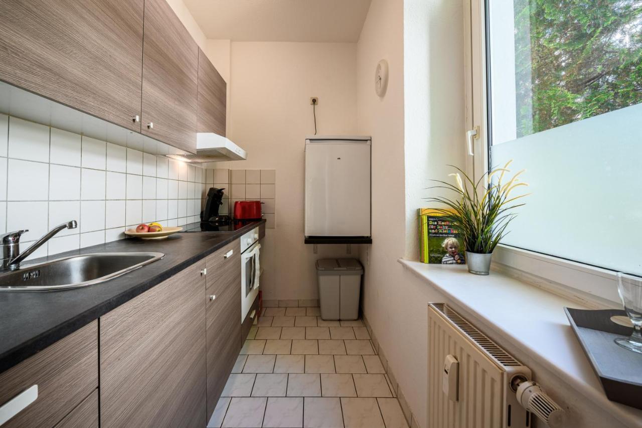 Helle Wohnung In Sudenburg Mit Balkon - Wlan, 4 Schlafplaetze Magdeburg Exterior foto